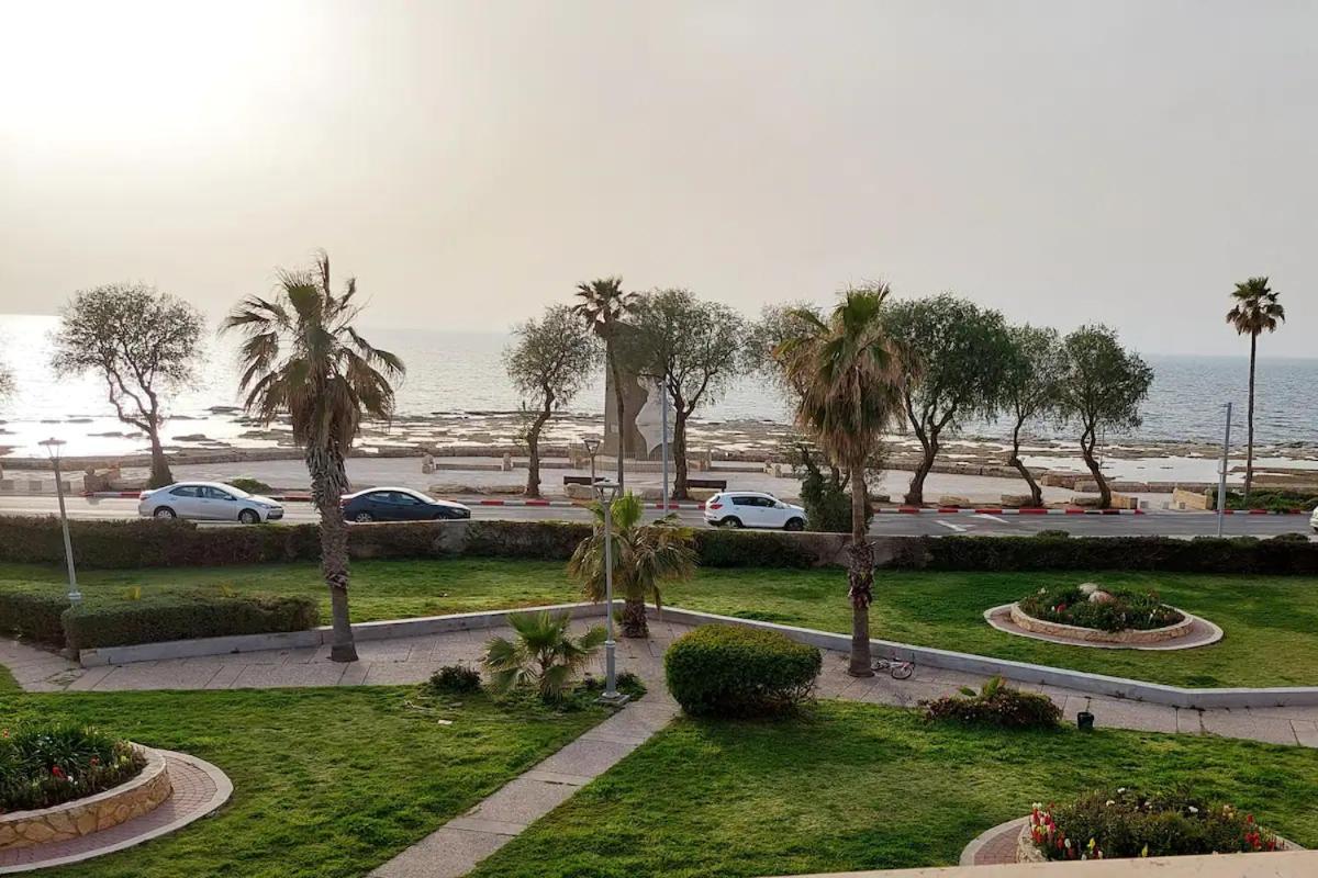 First Sea Line Apartment, Acre - Amazing Coastal View In Heart Of Akko Exteriér fotografie